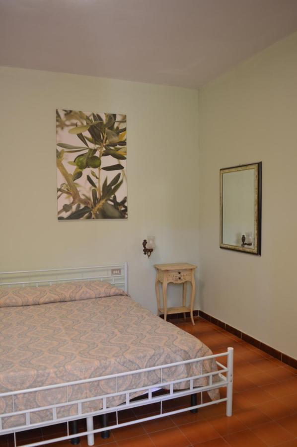 Hotel Il Poggetto Castellina Marittima Exteriör bild