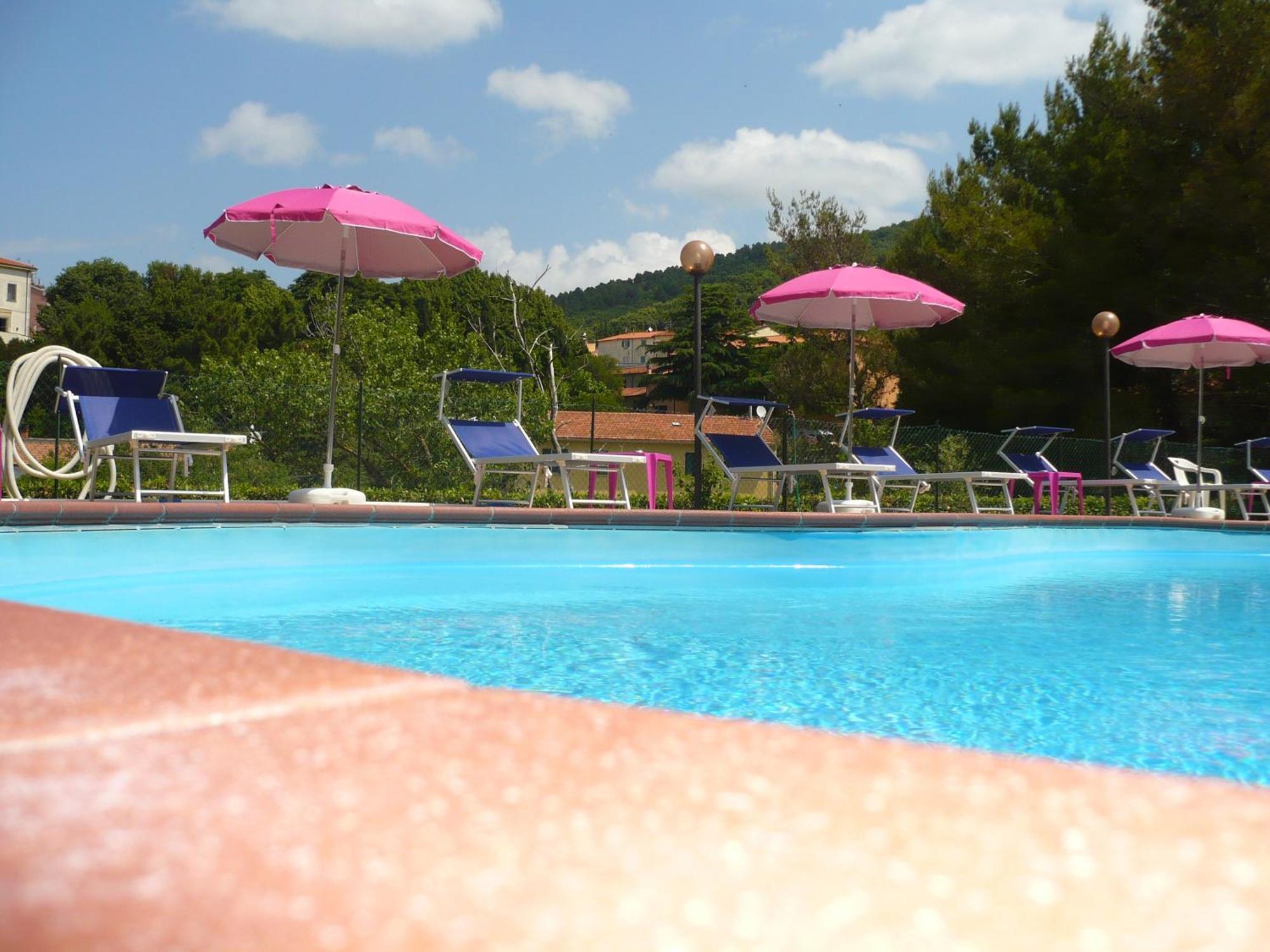 Hotel Il Poggetto Castellina Marittima Exteriör bild