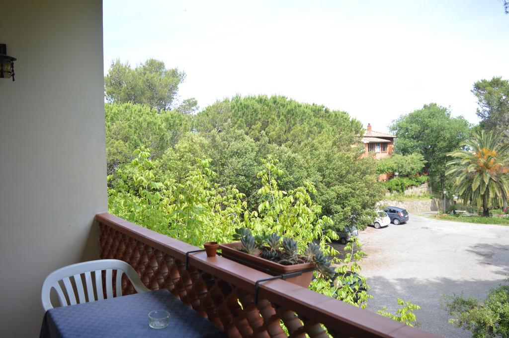 Hotel Il Poggetto Castellina Marittima Exteriör bild
