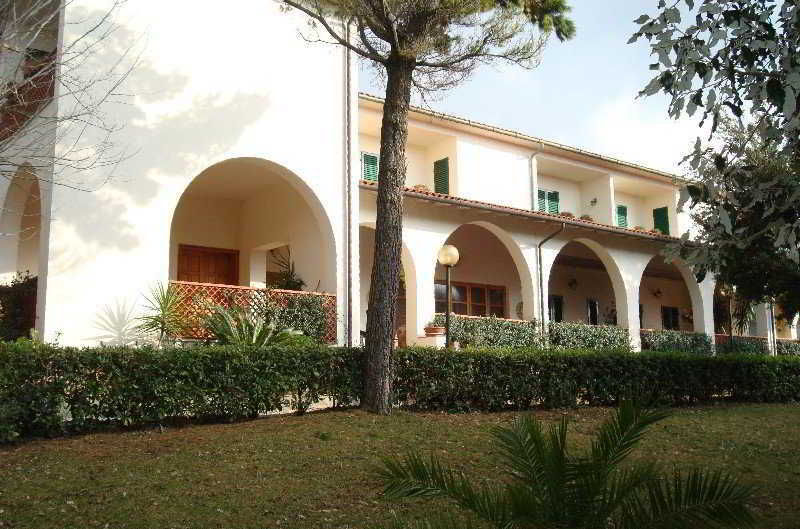 Hotel Il Poggetto Castellina Marittima Exteriör bild